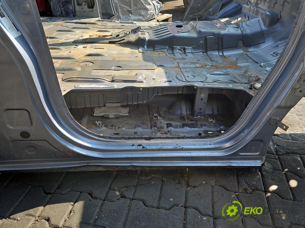 Hyundai H1 II 2007-2023 2.5 crdi (D4CB): 163 HP manual 120 kW 2497 cm3 3- Práh: pravý  (Karoséria ostatné)