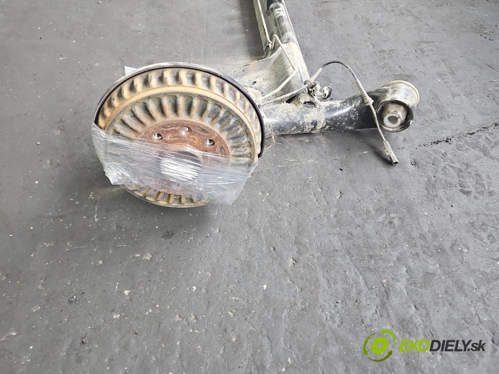 Dacia Sandero III 2020- 1.0 SCe 91KM manual 67 kW 999 cm3 5- zadní výztuha 555019610R (Výztuhy zadní)