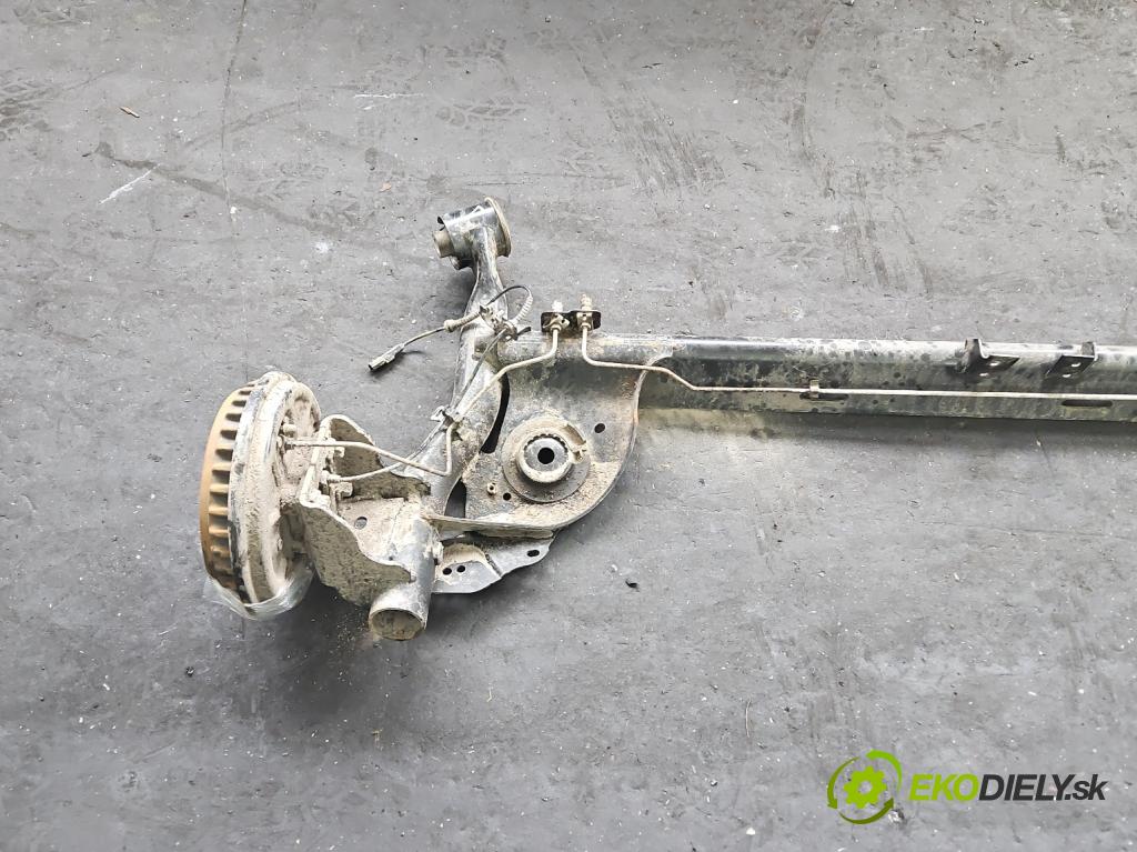 Dacia Sandero III 2020- 1.0 SCe 91KM manual 67 kW 999 cm3 5- zadní výztuha 555019610R (Výztuhy zadní)