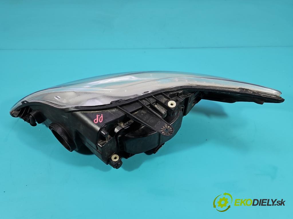 Ford Mondeo Mk4 2007-2014 1.8 tdci 125 HP manual 92 kW 1753 cm3 5- Reflektor: pravý  (Pravé)