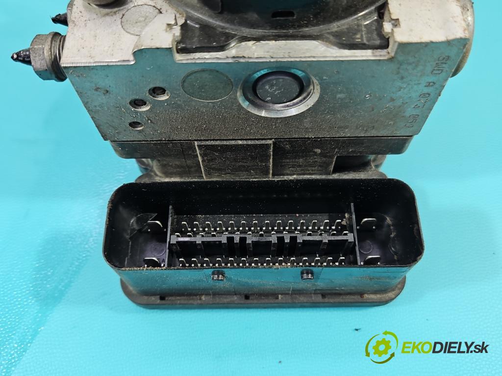 Vw Golf VI 2008-2013 1.6 tdi 105 HP manual 77 kW 1598 cm3 5- čerpadlo abs 1K0907379AJ (Pumpa ABS)