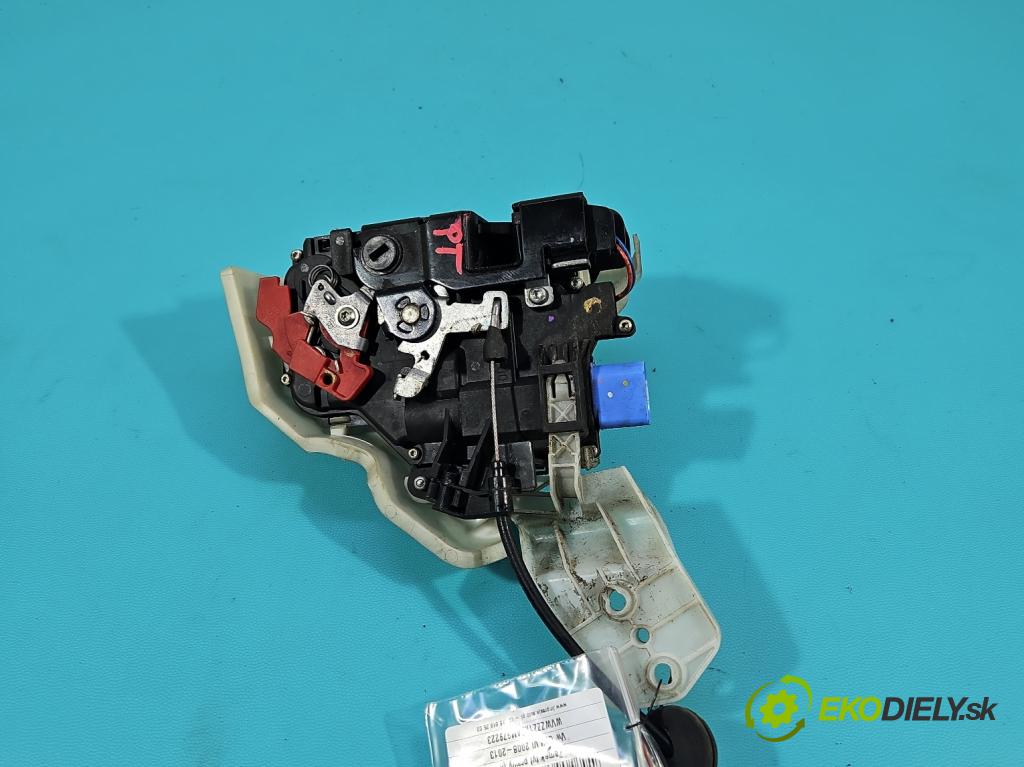 Vw Golf VI 2008-2013 1.6 tdi 105 hp manual 77 kW 1598 cm3 5- zámek zadní pravý