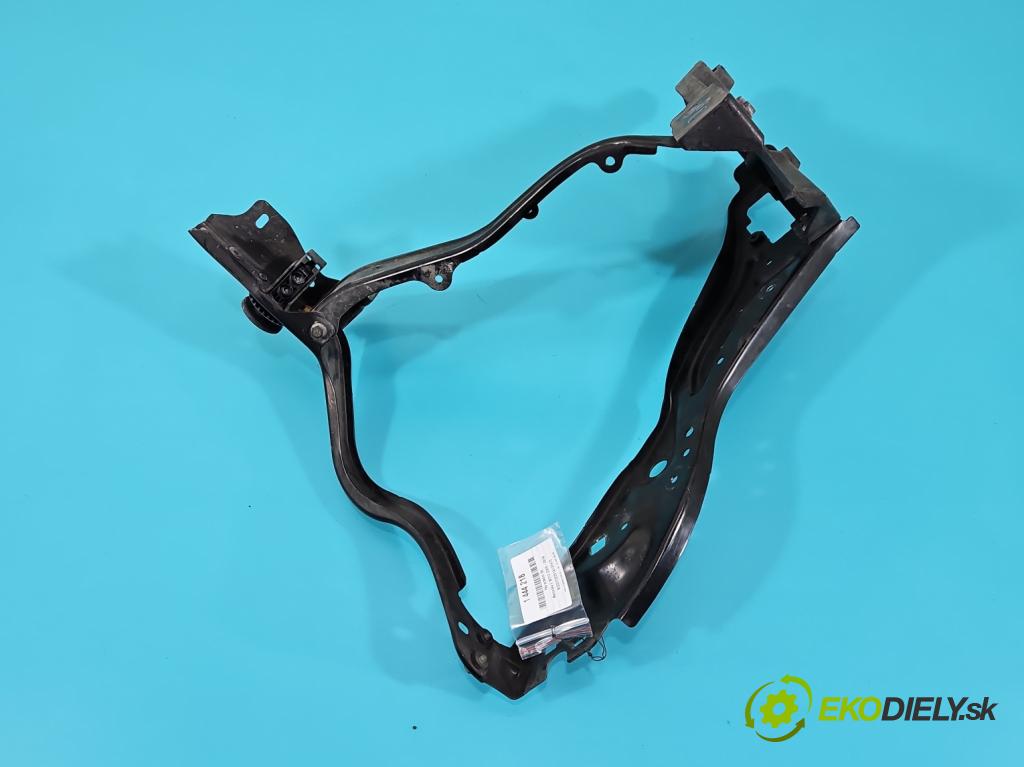 Mercedes E W212 2009-2016 3.0 CDI V6 231 hp automatic 170 kW 3000 cm3 5- stěna přední 212620030 (Výztuhy přední)