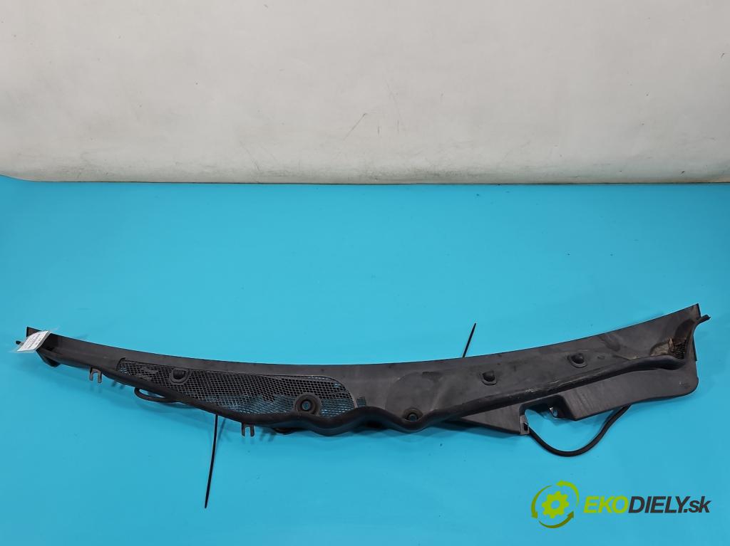 Mercedes E W212 2009-2016 3.0 CDI V6 231 HP automatic 170 kW 3000 cm3 5- torpédo A2128301013 (Torpédo (plast pod čelným sklom))