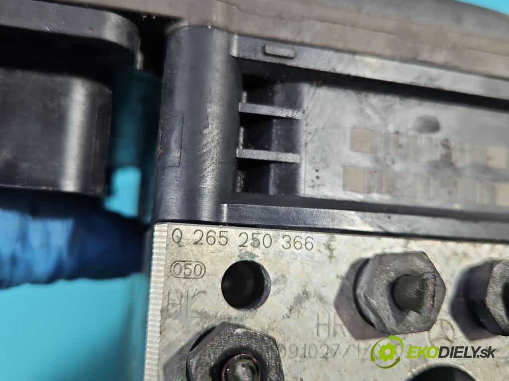 Mercedes E W212 2009-2016 3.0 CDI V6 231 HP automatic 170 kW 3000 cm3 5- čerpadlo abs 0265960357 (Pumpa ABS)