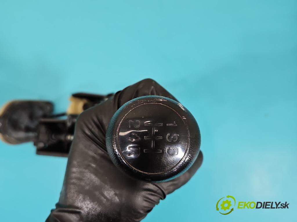 Opel Combo D 2011-2018 1.3 cdti 90 HP manual 66 kW 1251 cm3 5- Páka: Změny: stupeň,rýchlosť  (Rýchlostná páka (kulisa))