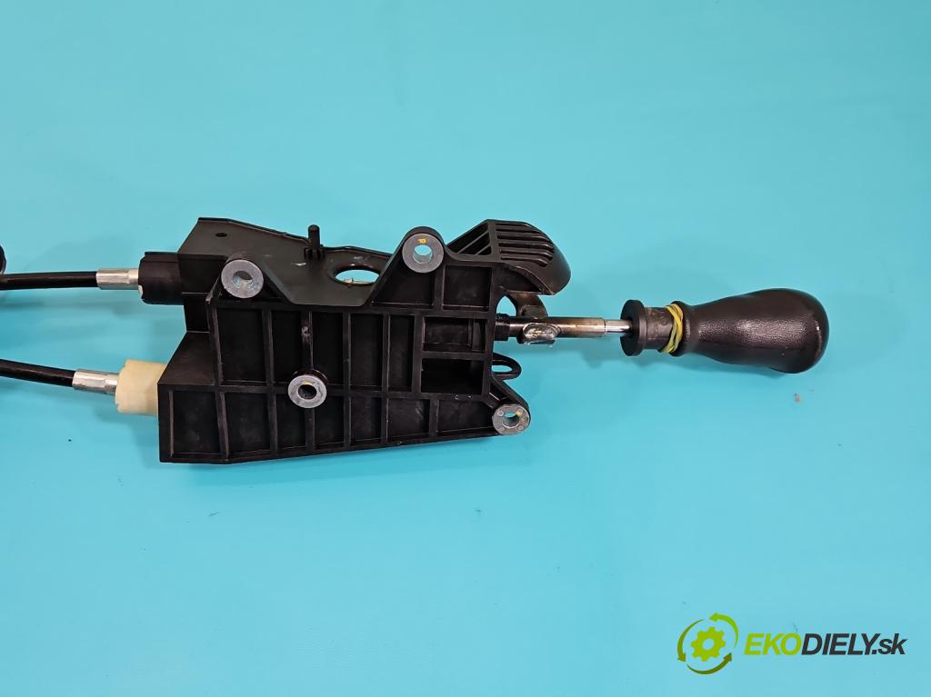 Opel Combo D 2011-2018 1.3 cdti 90 HP manual 66 kW 1251 cm3 5- Páka: Změny: stupeň,rýchlosť  (Rýchlostná páka (kulisa))