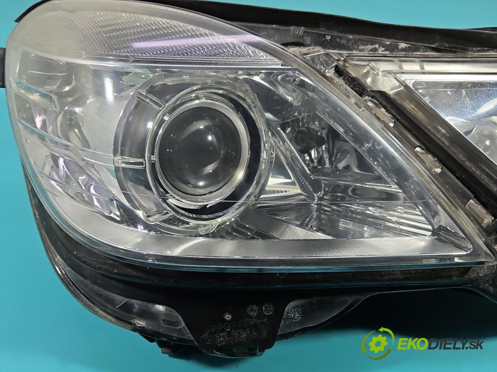 Mercedes E W212 2009-2016 3.0 CDI V6 231 HP automatic 170 kW 3000 cm3 5- Reflektor: pravý A2128205861 (Svetlo predné pravé)