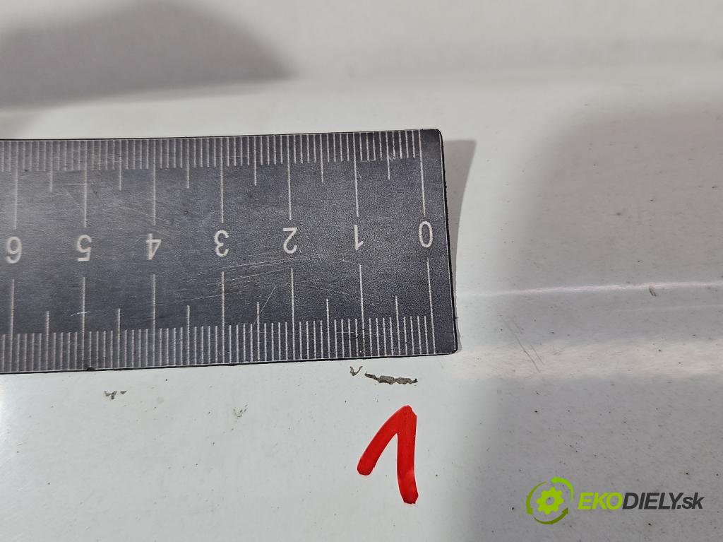 Opel Combo D 2011-2018 1.3 cdti 90 hp manual 66 kW 1251 cm3 5- zadní kufrové dveře  (Zadní kapoty)