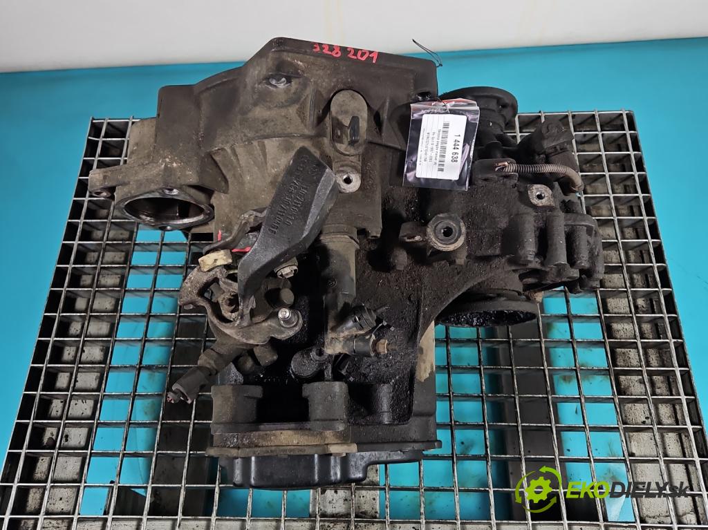 Vw Golf IV 1997-2003 1.9 tdi 90 HP manual 66 kW 1896 cm3 5- prevodovka stupeň,rýchlosť manual EGR