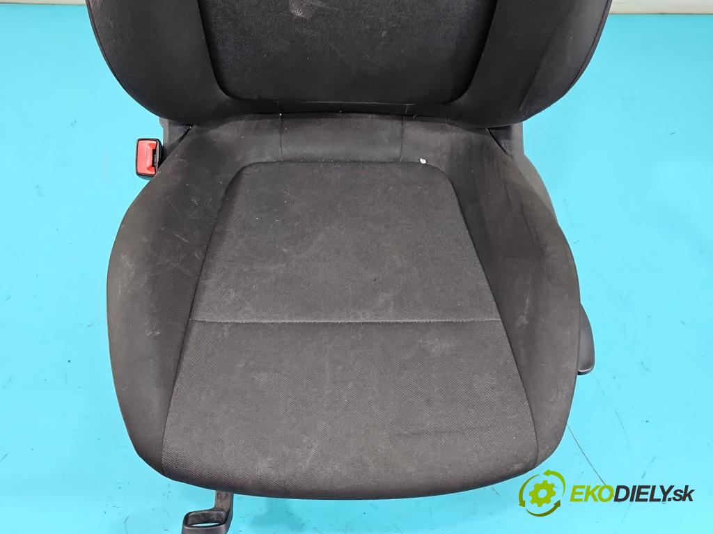 Skoda Fabia III 2014- 2021 1.0 MPI 60 HP manual 44 kW 999 cm3 5- Sedačka ľavý  (Sedačka, sedadlo)