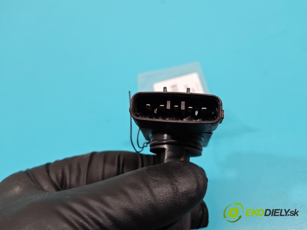 Toyota Corolla E12 2001-2009 2.0 D4D 90 HP manual 66 kW 1995 cm3 5- průtokoměr: 22204-27010 (Váha vzduchu)