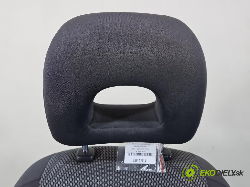 Toyota Rav4 II 2000-2005 2.0 D4D 116 HP manual 85 kW 1995 cm3 5- Sedačka pravý  (Sedačka, sedadlo)