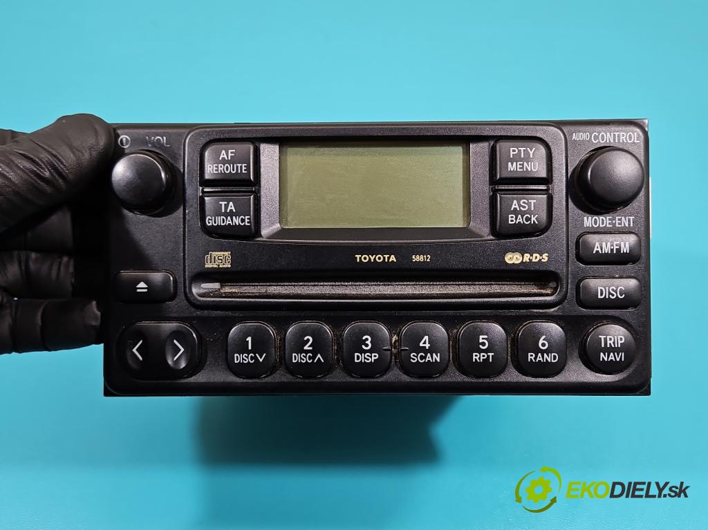 Toyota Rav4 II 2000-2005 2.0 D4D 116 HP manual 85 kW 1995 cm3 5- Radio originál 86120-42130