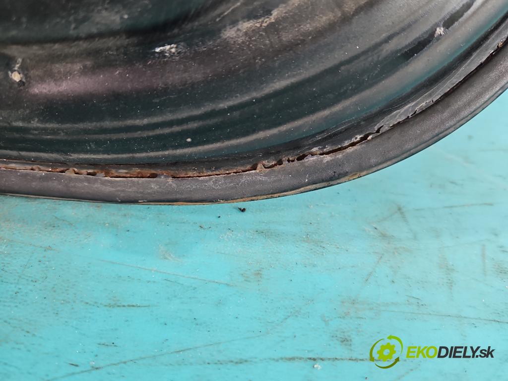 Bmw 5 E60 2003-2010 2.5d 177 hp automatic 130 kW 2497 cm3 4- zadní kufrové dveře  (Zadní kapoty)