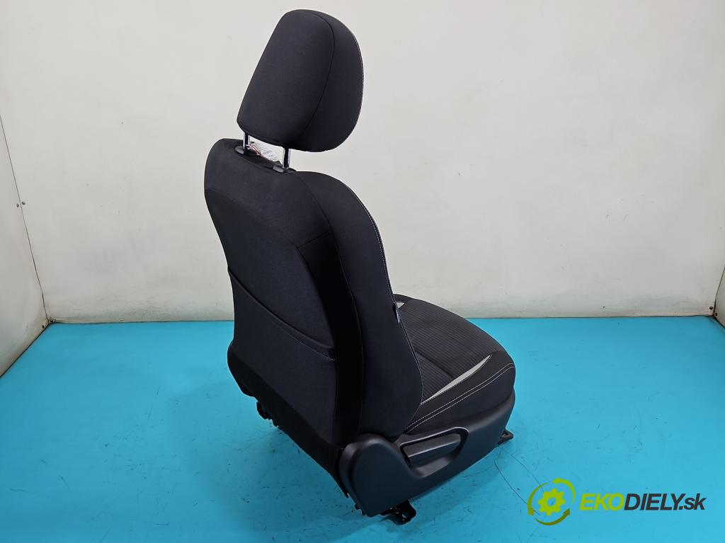 Toyota Avensis III T27 2009-2018 2.0 D4D 143 HP manual 105 kW 1995 cm3 5- Sedačka pravý  (Sedačka, sedadlo)