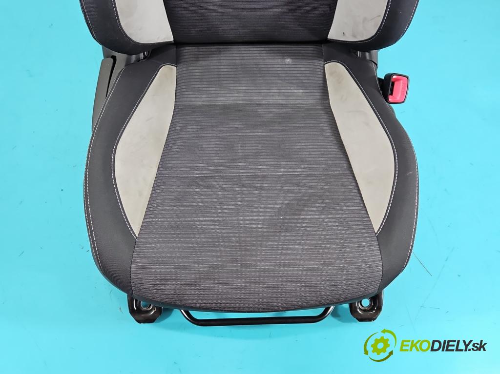 Toyota Avensis III T27 2009-2018 2.0 D4D 143 HP manual 105 kW 1995 cm3 5- Sedačka pravý  (Sedačka, sedadlo)