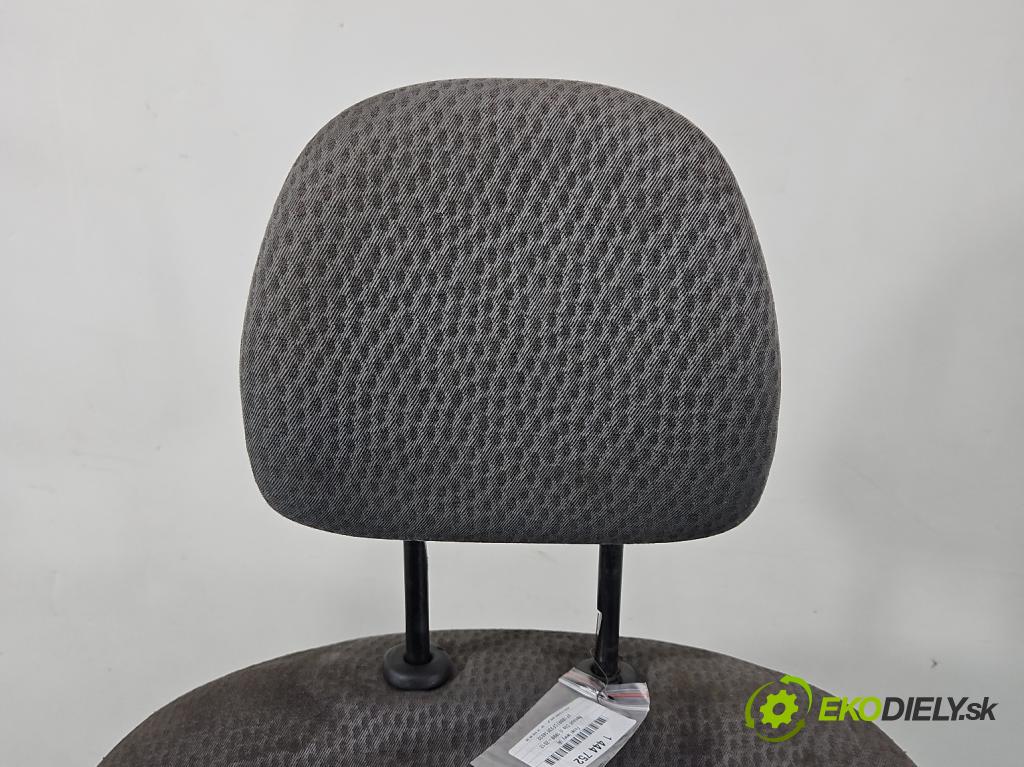 Renault Clio II 1998-2012 1.5 dci 65 HP manual 48 kW 1461 cm3 5- Sedačka ľavý  (Sedadlo)