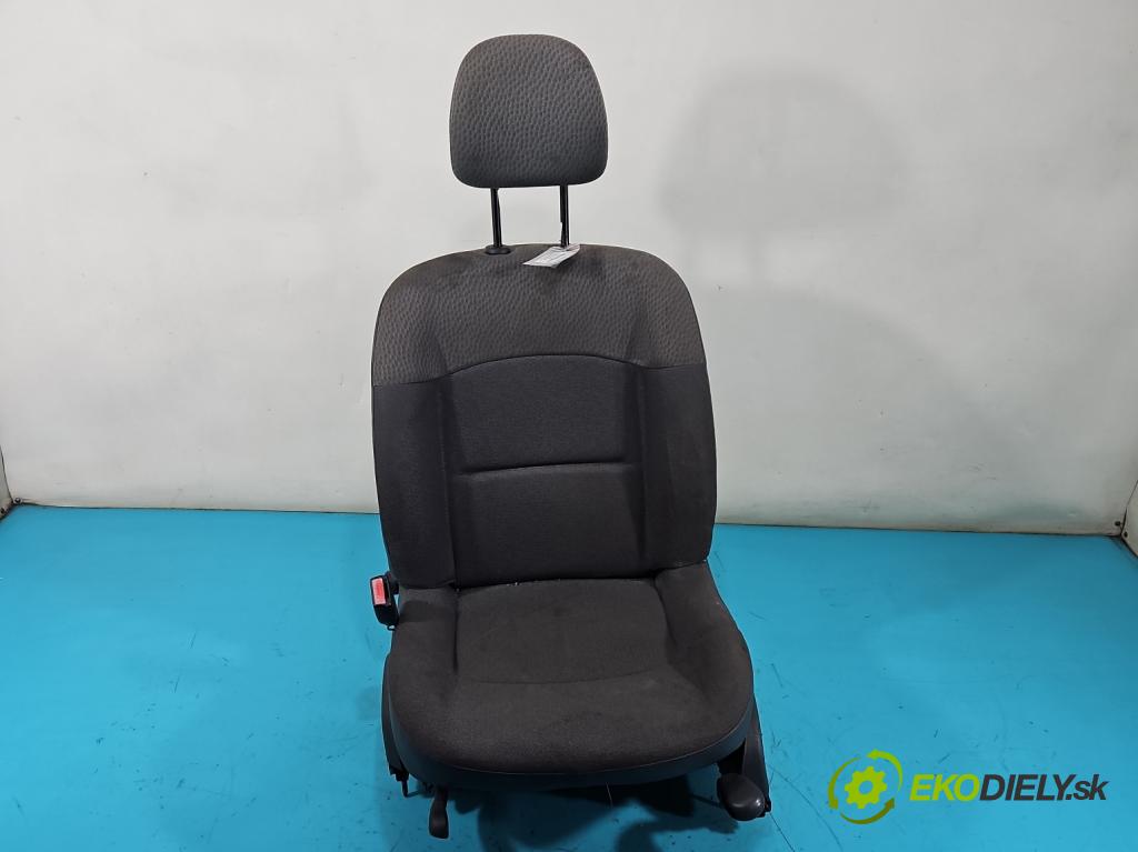 Renault Clio II 1998-2012 1.5 dci 65 HP manual 48 kW 1461 cm3 5- Sedačka ľavý  (Sedadlo)