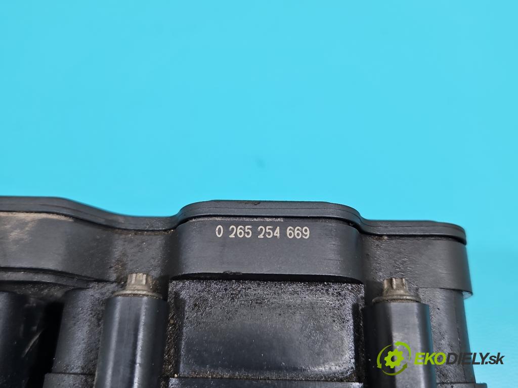 Toyota Avensis III T27 2009-2018 2.0 D4D 143 HP manual 105 kW 1995 cm3 5- čerpadlo abs 44540-05150 (Pumpa ABS)