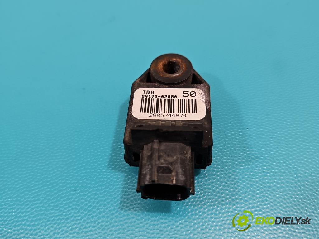 Toyota Avensis III T27 2009-2018 2.0 D4D 143 HP manual 105 kW 1995 cm3 5- snímač šokovat: 89173-02080 (Snímač nárazu)