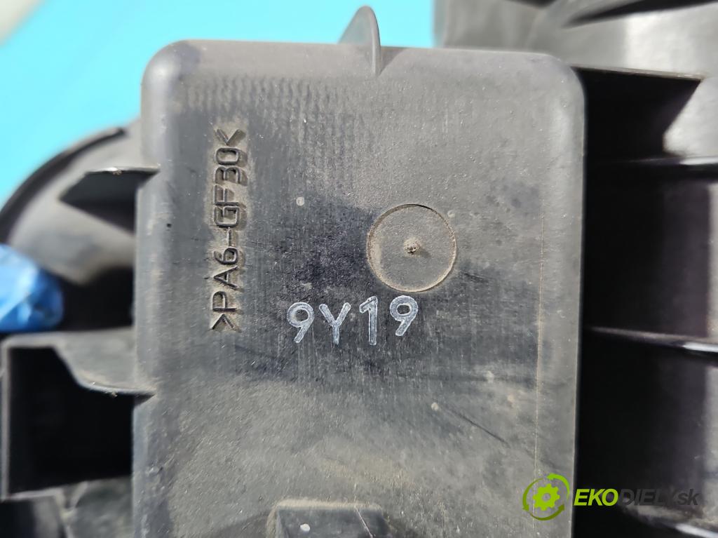 Renault Megane III 2008-2016 2.0 CVT 16V 140 HP automatic 103 kW 1997 cm3 5- zvod nasávací CZ00A (Sacie potrubie)