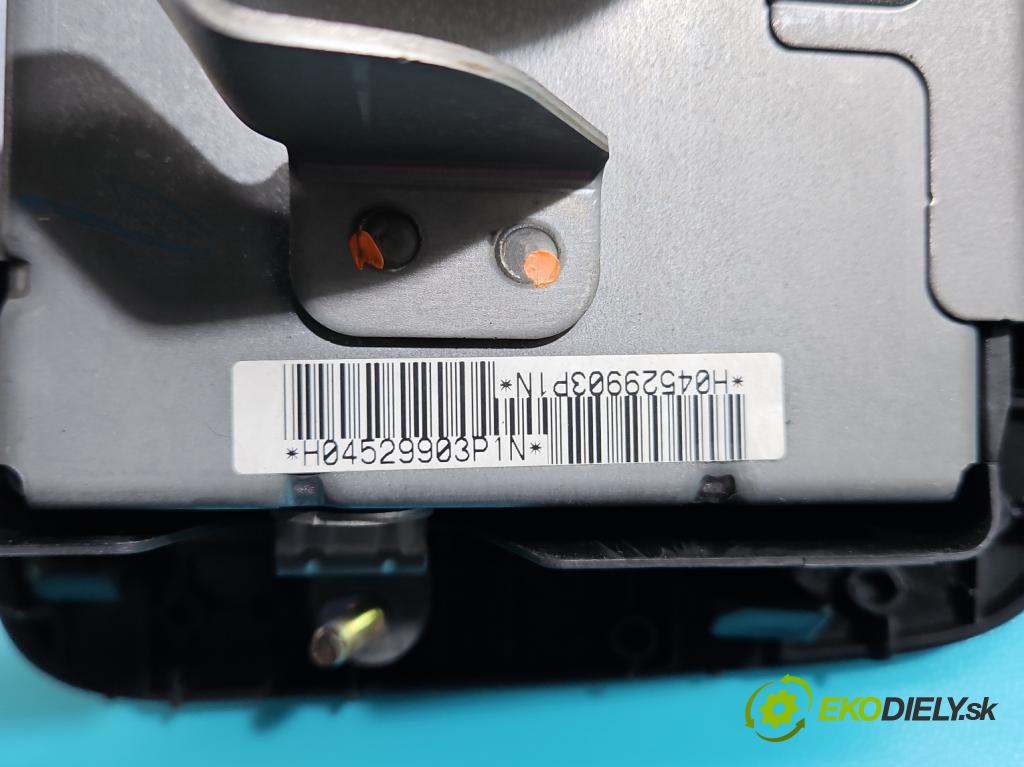 Toyota Rav4 II 2000-2005 2.0 D4D 116 HP manual 85 kW 1995 cm3 5- airbag vzduch: spolujezdce:  (Airbag)