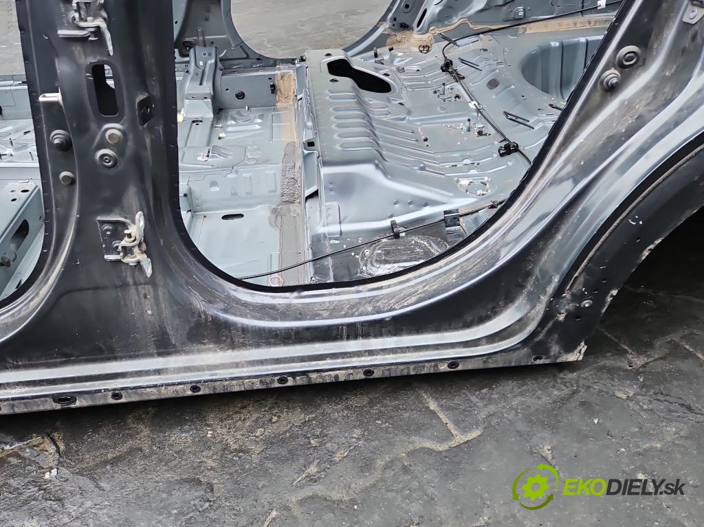 Dacia Sandero III 2020- 1.0 SCe 91KM manual 67 kW 999 cm3 5- práh levý  (Ostatní)