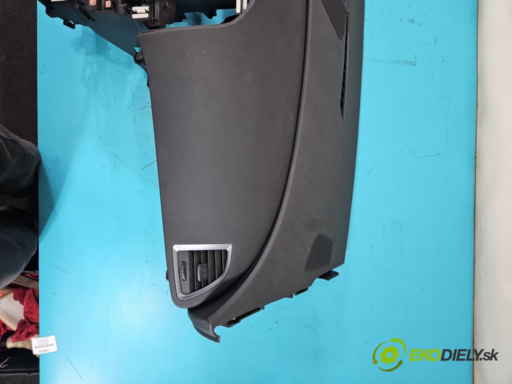 Opel Astra IV 2009-2015 1.6 16V 116 HP manual 85 kW 1598 cm3 5- kokpit,pristrojová doska rozdeľovacia