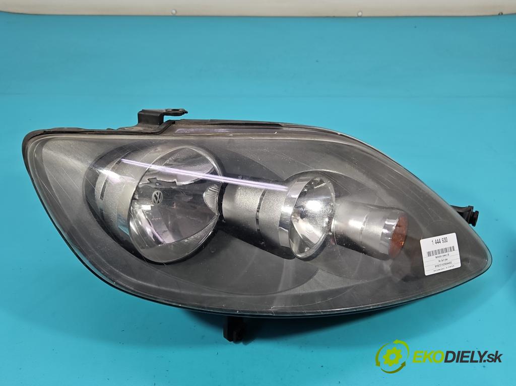 Vw Golf plus 1.6 SR 102 HP manual 75 kW 1595 cm3 5- Reflektor: pravý 5M1941006B (Svetlo predné pravé)