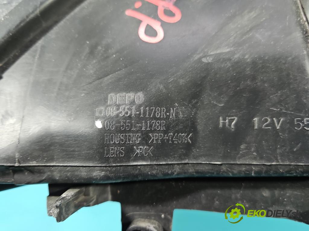 Renault Megane III 2008-2016 1.5 dci 106 HP manual 78 kW 1461 cm3 5- Reflektor: pravý  (Svetlo predné pravé)