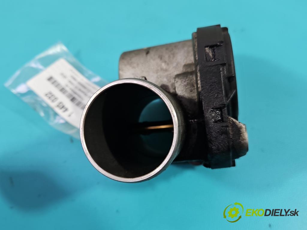 Renault Megane III 2008-2016 1.5 dci 106 HP manual 78 kW 1461 cm3 5- klapka 8200302798J (Škrtiaca klapka)