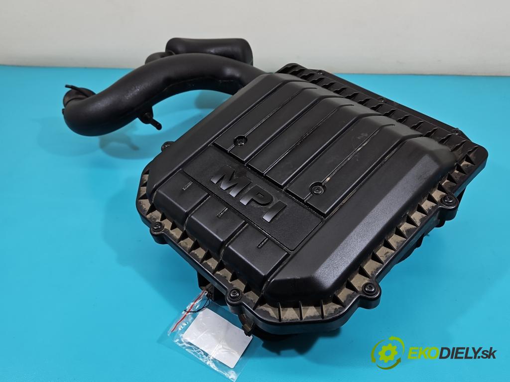 Skoda Fabia III 2014- 2021 1.0 MPI 60 hp manual 44 kW 999 cm3 5- obal filtra vzduchu 04C129611J (Kryty filtrů)