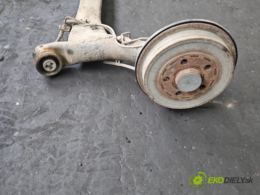 Skoda Fabia III 2014- 2021 1.0 MPI 60 hp manual 44 kW 999 cm3 5- zadní výztuha  (Výztuhy zadní)