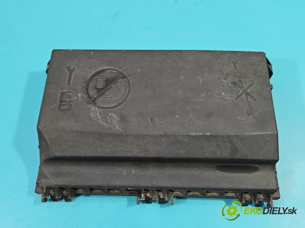 Opel Astra IV 2009-2015 1.6 16V 116 hp manual 85 kW 1598 cm3 5- skříňka pojistková 13368638 (Pojistkové skříňky)