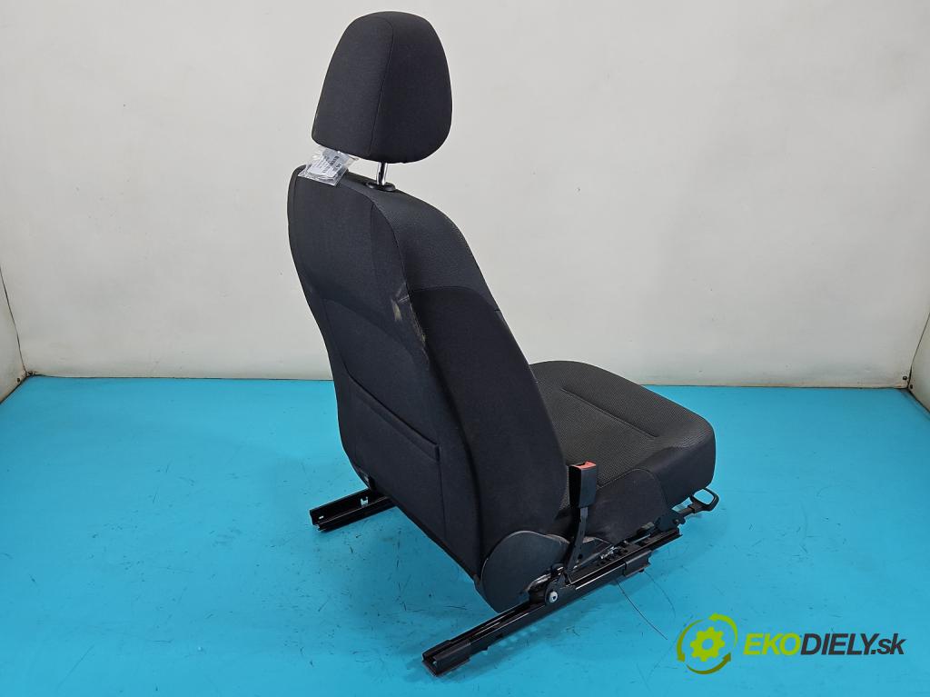 Vw Golf VII 2012-2020 1.6 tdi 110 HP manual 81 kW 1598 cm3 5- Sedačka ľavý  (Sedačka, sedadlo)