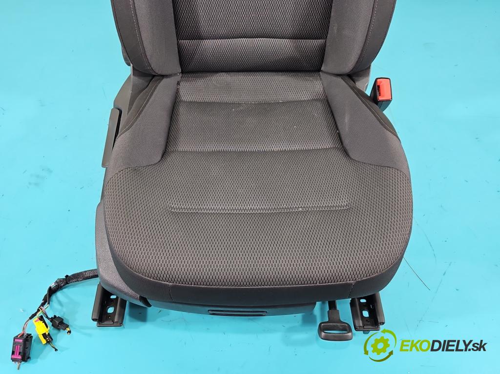 Vw Golf VII 2012-2020 1.6 tdi 110 HP manual 81 kW 1598 cm3 5- Sedačka pravý  (Sedačka, sedadlo)