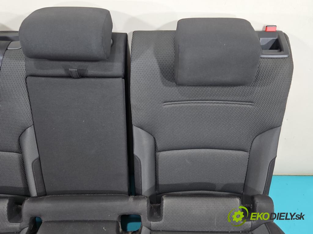 Vw Golf VII 2012-2020 1.6 tdi 110 hp manual 81 kW 1598 cm3 5- Pohovka: zadní  (Sedačky, sedadla)