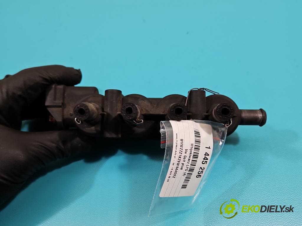 Vw Golf plus 1.6 SR 102 HP manual 75 kW 1595 cm3 5- vstrek LPG MED NIEBIESKIE