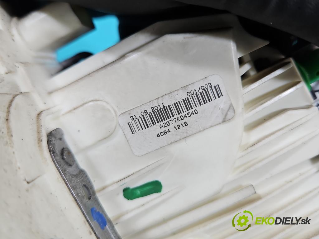 Mercedes E C207/ A207 3.0 cdi 265KM automatic 195 kW 2987 cm3 2- zámok predné pravý A2047203035