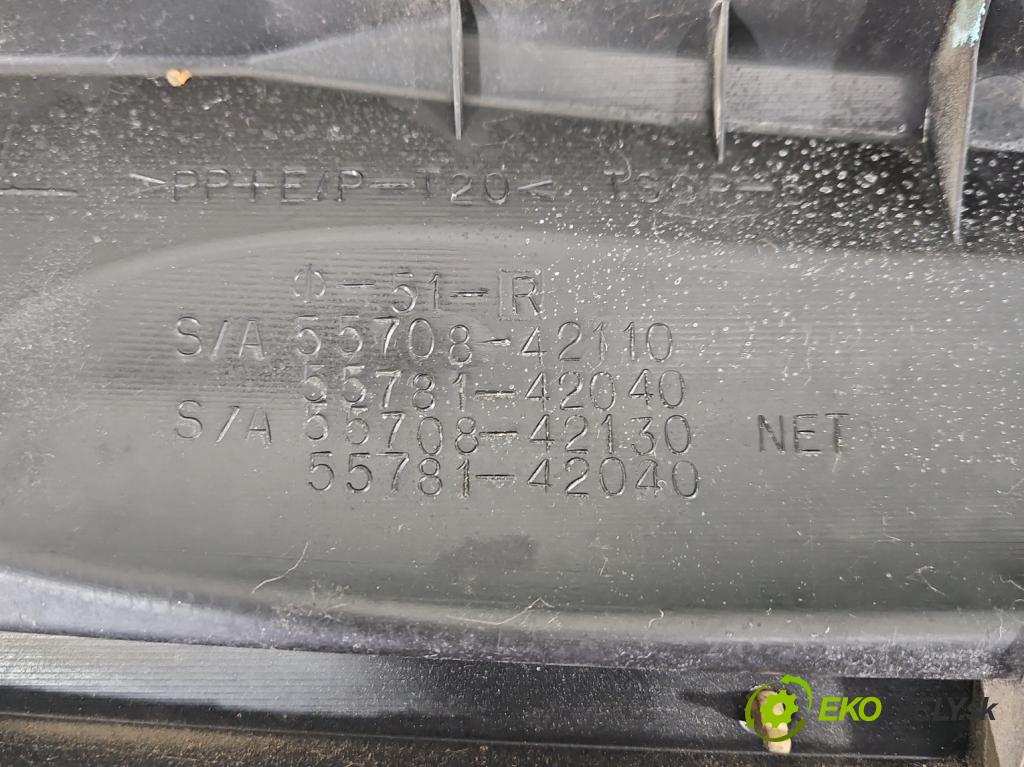 Toyota Rav4 II 2000-2005 2.0 D4D 116 HP manual 85 kW 1995 cm3 5- torpédo 55708-42110 (Torpédo (plast pod čelným sklom))