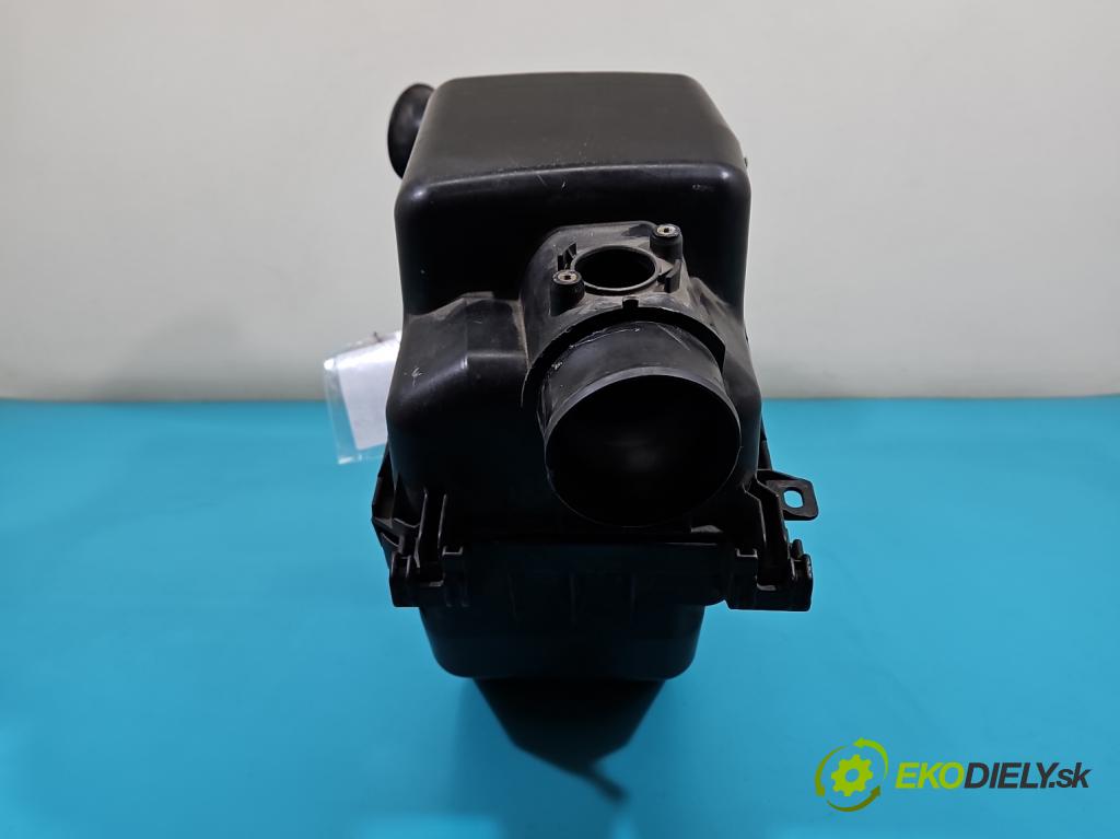 Toyota Rav4 II 2000-2005 2.0 D4D 116 HP manual 85 kW 1995 cm3 5- obal filtra vzduchu  (Obal filtra vzduchu)