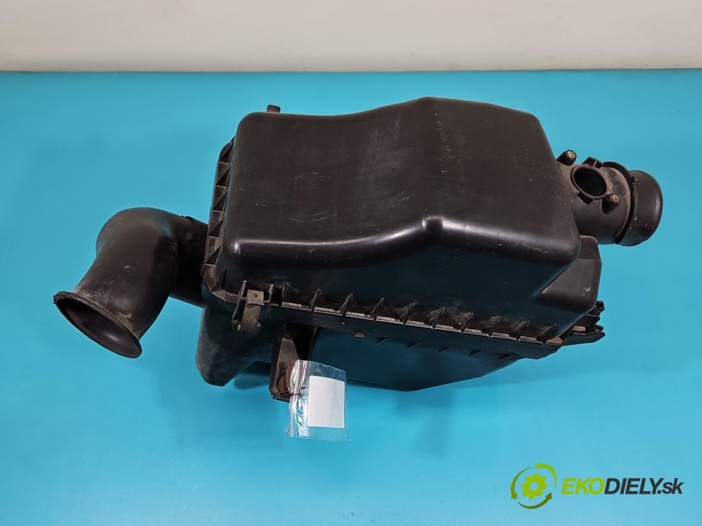 Toyota Rav4 II 2000-2005 2.0 D4D 116 HP manual 85 kW 1995 cm3 5- obal filtra vzduchu  (Obal filtra vzduchu)