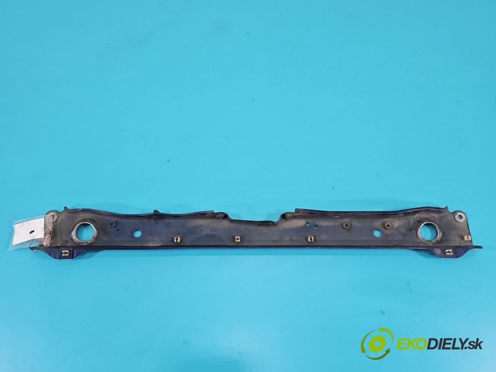 Toyota Rav4 II 2000-2005 2.0 D4D 116 hp manual 85 kW 1995 cm3 5- stěna přední  (Výztuhy přední)