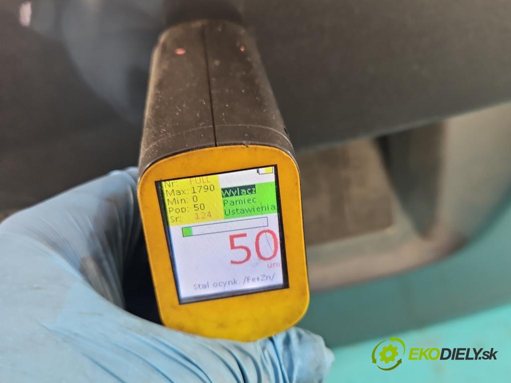 Vw Golf plus 1.6 SR 102 hp manual 75 kW 1595 cm3 5- zadní kufrové dveře  (Zadní kapoty)