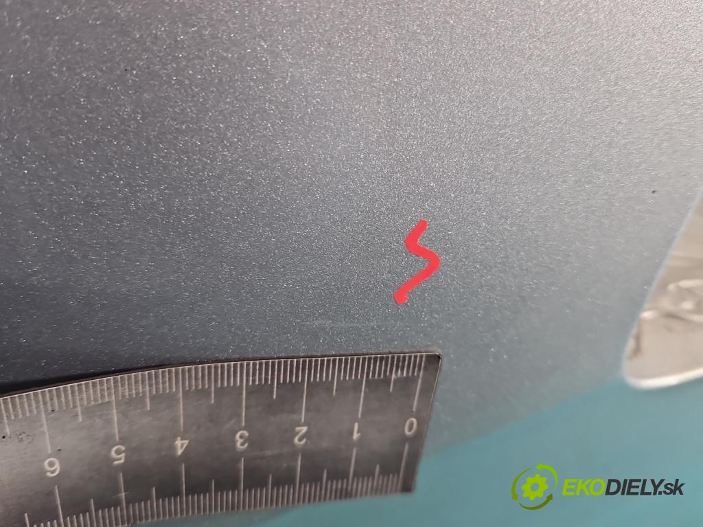 Vw Golf VII 2012-2020 1.6 tdi 110 hp manual 81 kW 1598 cm3 5- zadní kufrové dveře  (Zadní kapoty)