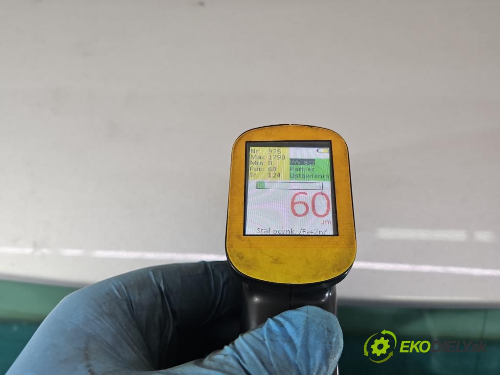 Vw Golf VII 2012-2020 1.6 tdi 110 hp manual 81 kW 1598 cm3 5- zadní kufrové dveře  (Zadní kapoty)