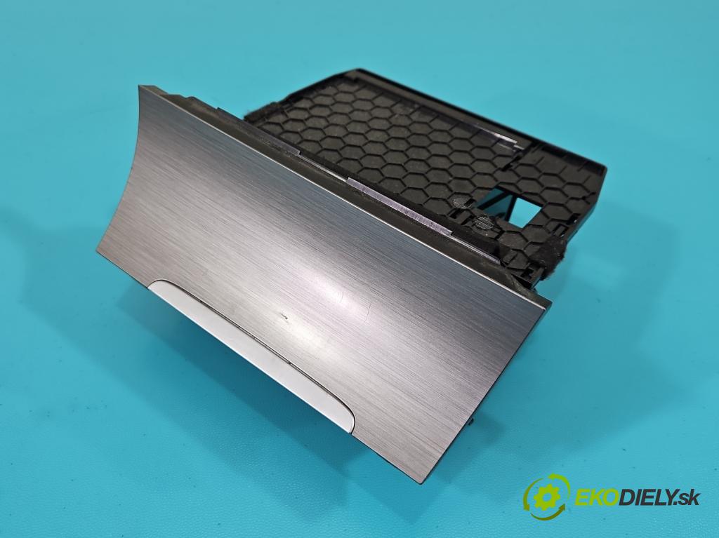 Vw Golf VII 2012-2020 1.6 tdi 110 HP manual 81 kW 1598 cm3 5- Mřížka: kúrenia stredová 5G1819743 (Mriežka kúrenia (fukár))