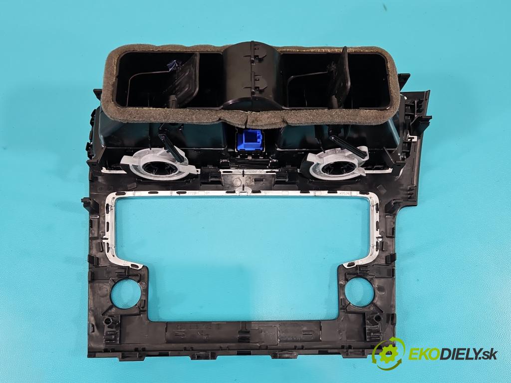 Vw Golf VII 2012-2020 1.6 tdi 110 HP manual 81 kW 1598 cm3 5- Mřížka: kúrenia stredová 5G1819743 (Mriežka kúrenia (fukár))