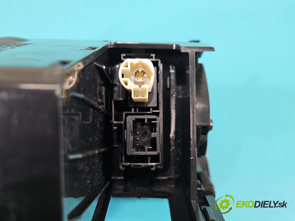 Vw Golf VII 2012-2020 1.6 tdi 110 HP manual 81 kW 1598 cm3 5- Mřížka: kúrenia stredová 5G1819743 (Mriežka kúrenia (fukár))